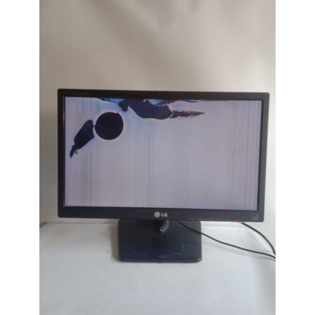 lcd monitro lg flatron e1942ca kondisi minus layar pecah putih tompel