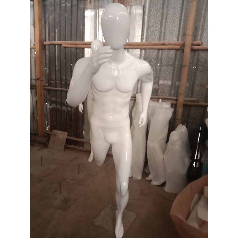 manekin patung full body pria sport lari