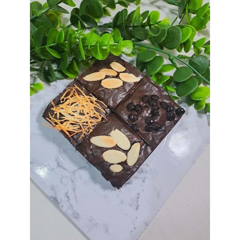 

BROWNIES FUDGY mini 10×10 ~ bisa kirim ke luar kota