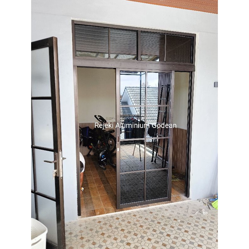 Pintu Sliding Aluminium Kaca Kiri Kanan