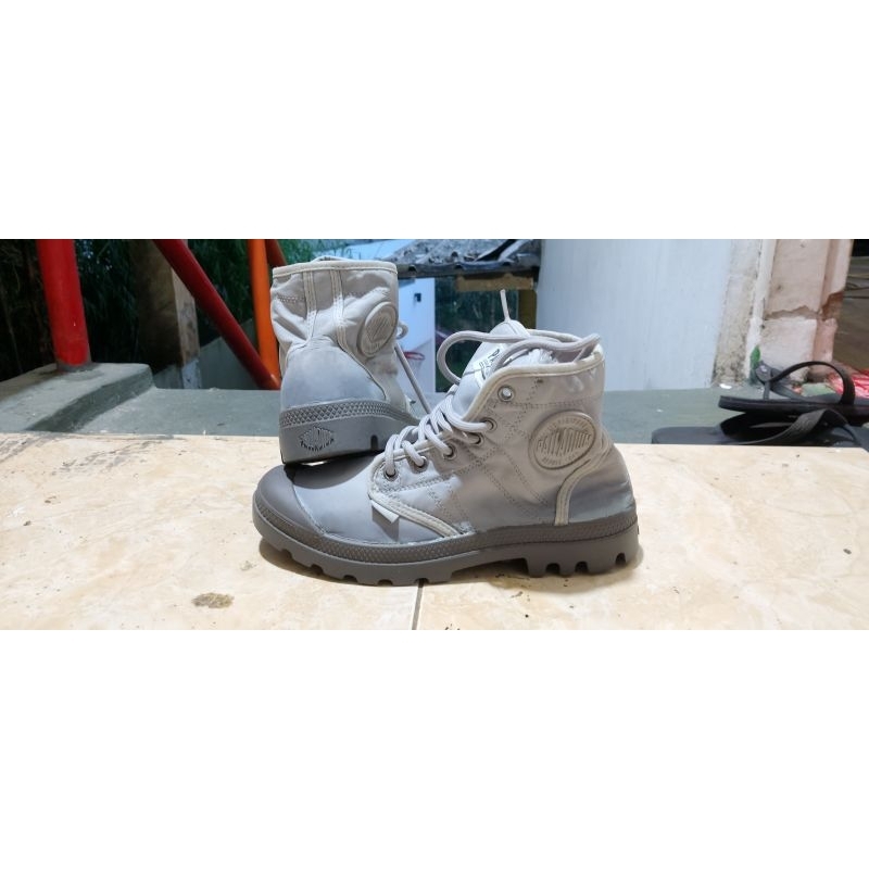 sepatu palladium 39
