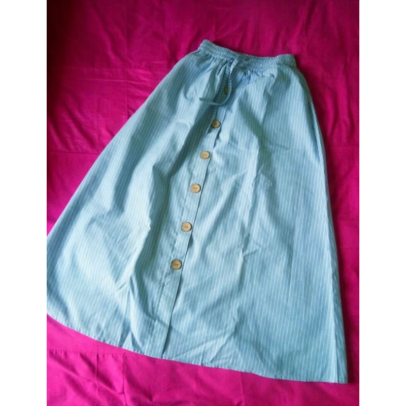 preloved blue midi skirt stripe