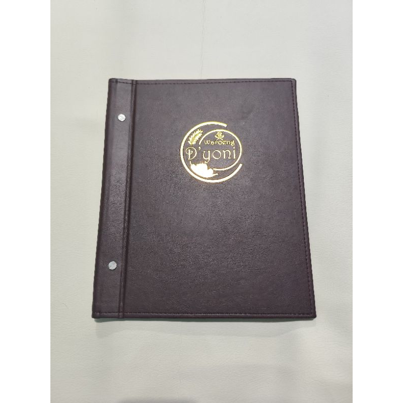 

Cover Buku Menu Bahan Kulit Model Jepit Baut Luar Ukuran A4