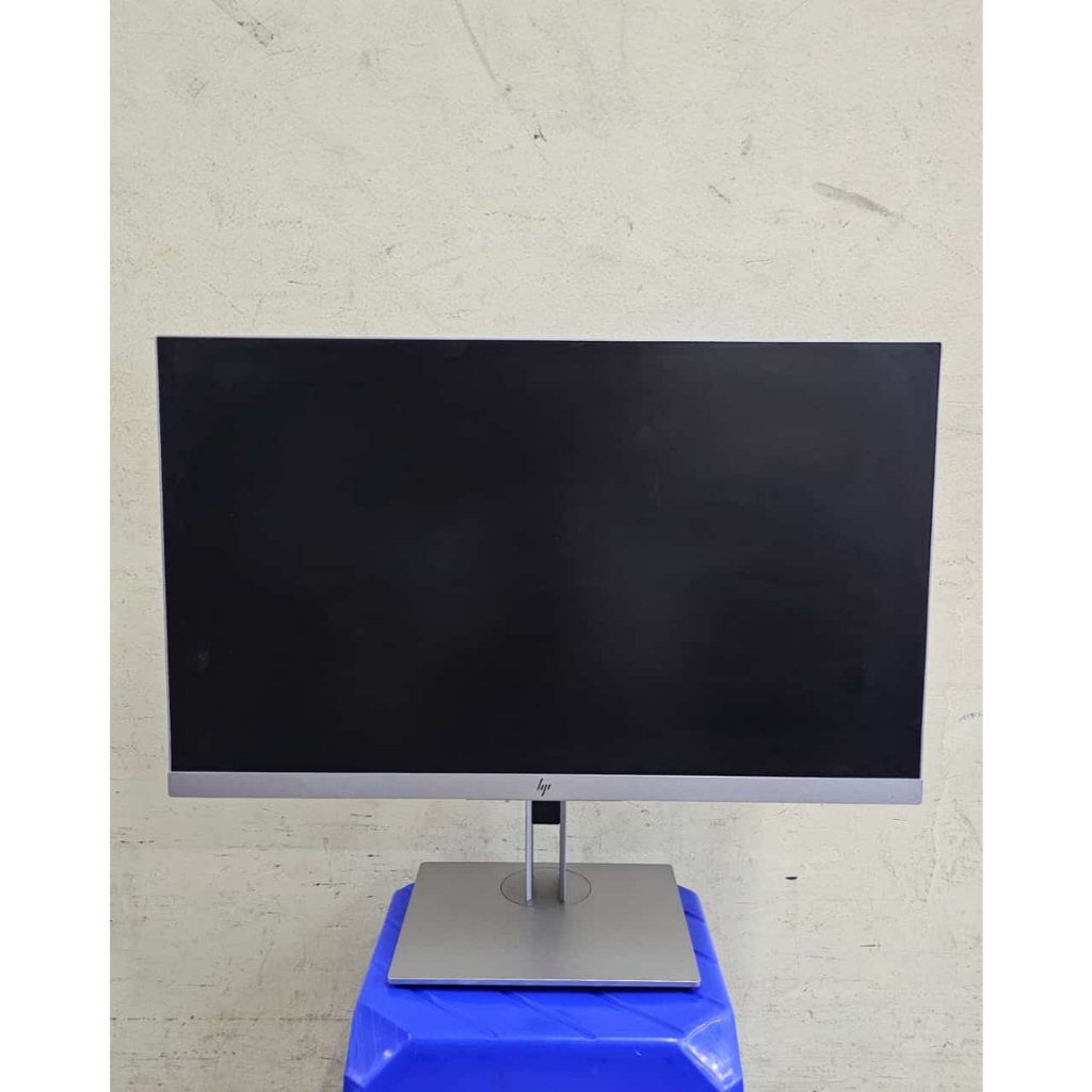 Monitor HP Elite Display E243 23.8" FHD HDMI Display Port USB pivot vertical.