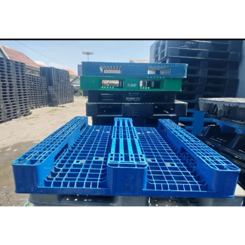 pallet plastik bekas 100x120x15 model M