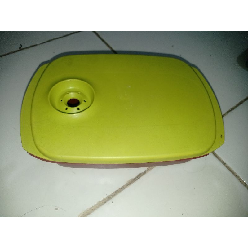 BYO tupperware Mines Preloved/Second Mines