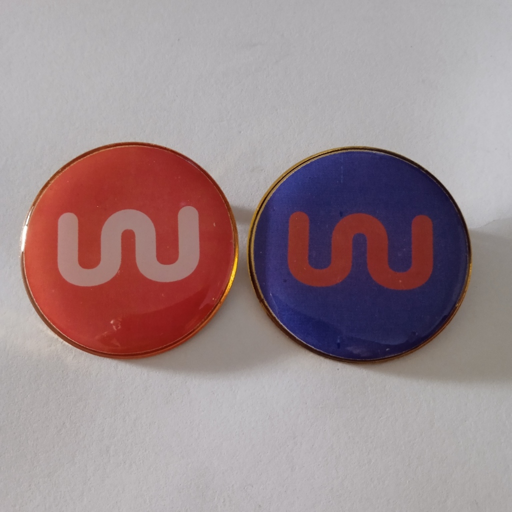 Pin Bulat Custom Logo Lencana Bulat Logo Custom Bulat 3cm