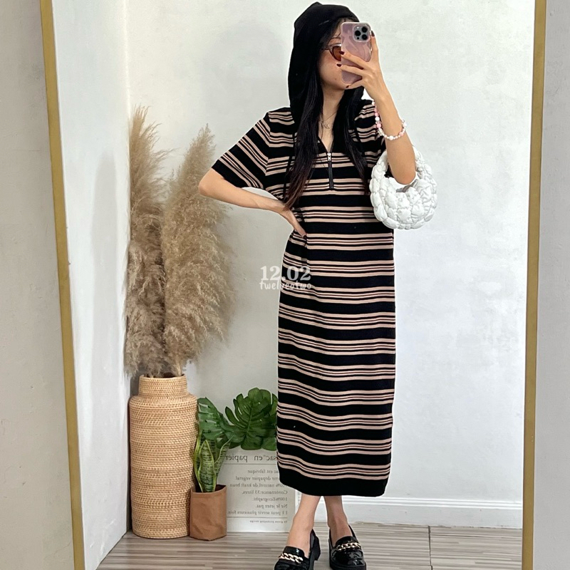[TWELVEOTWO] AKIKO DRESS - MAXI STRIPES ZIPPER DRESS