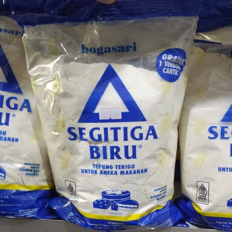 

Bogasari Tepung Segitiga Biru Ekonomi Kemasan 1kg