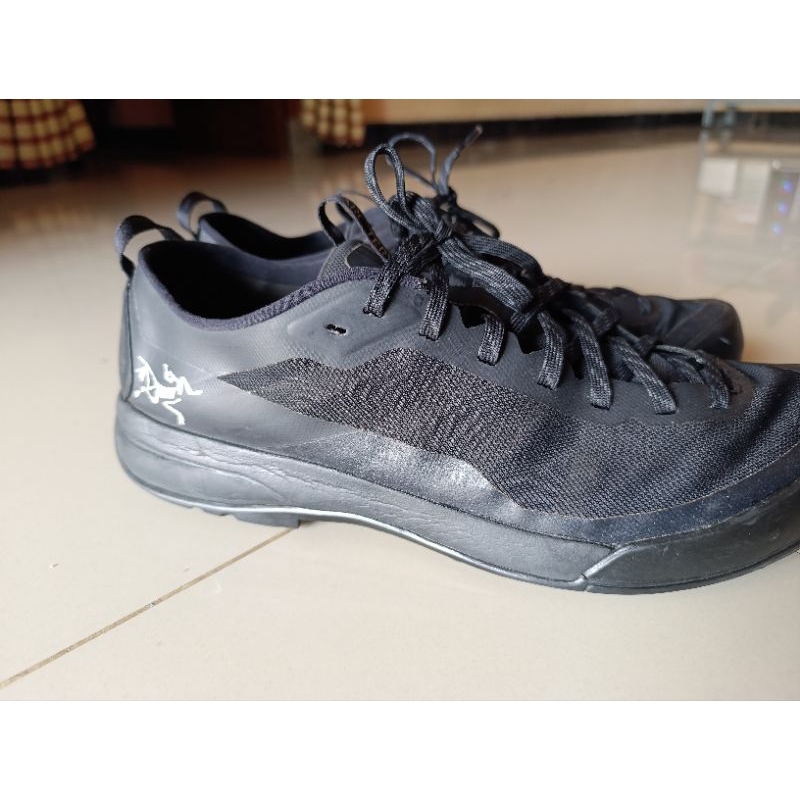 sepatu arcteryx konseal LT