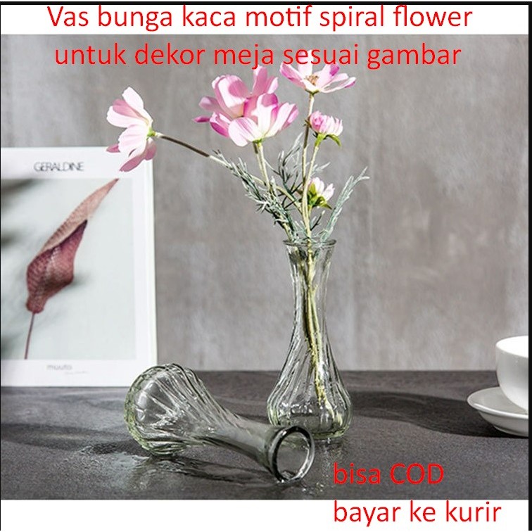 Vas bunga kaca motif spiral flower untuk dekor meja sesuai gambar vase bunganya aja ya