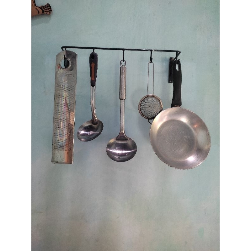 KITCHEN BAR MINIMALIS RAK GANTUNGAN DAPUR,PISAU,SUTIL,PANCI
