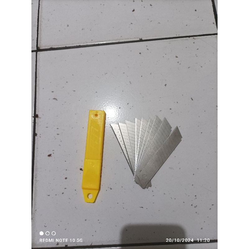 

Jual isi cutter besar 1 kotak tube isi 10pcs