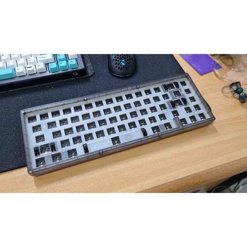 KBD67 Lite R4 Transparent Black 2nd