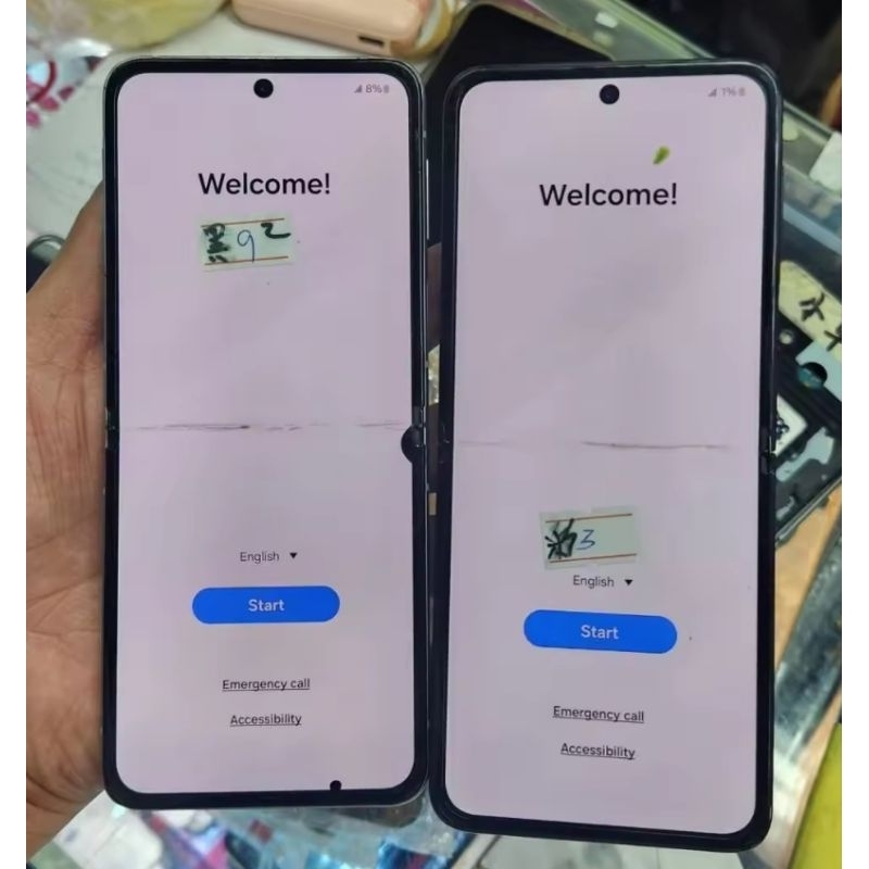 Hanya LCD z flip 3 minus seperti gambar PLUS JASA PASANG