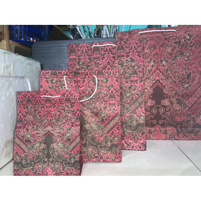 

Paperbag Batik Murah - Paper Bag Batik