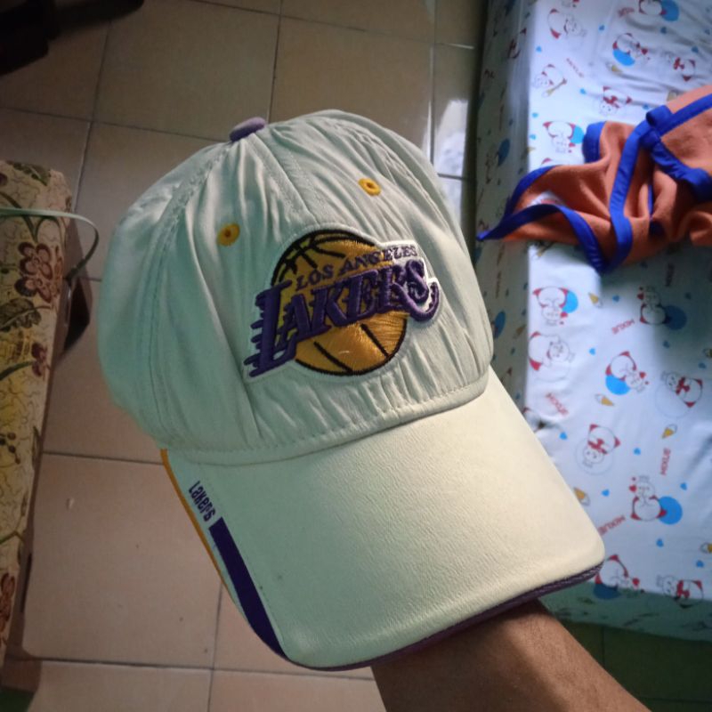 Adidas Lakers official headware 100% Original