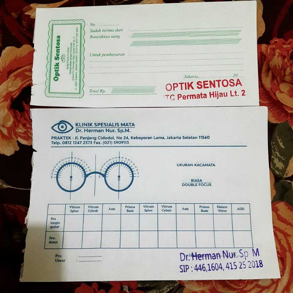 

REQ CUSTOM KWITANSI NOTA KACAMATA OPTIK