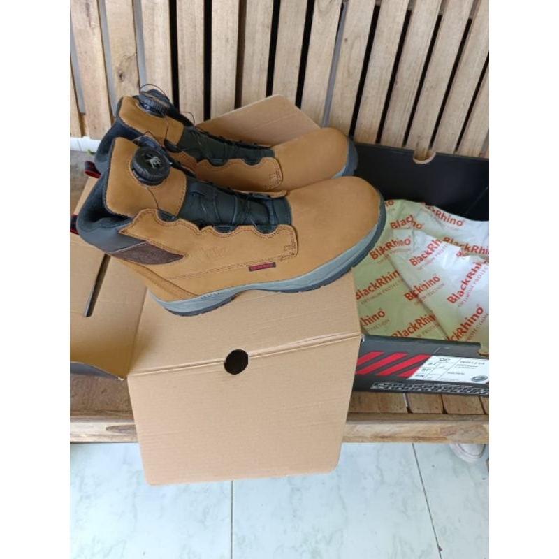 Sepatu Safety Black Rhino Exclusive 0605