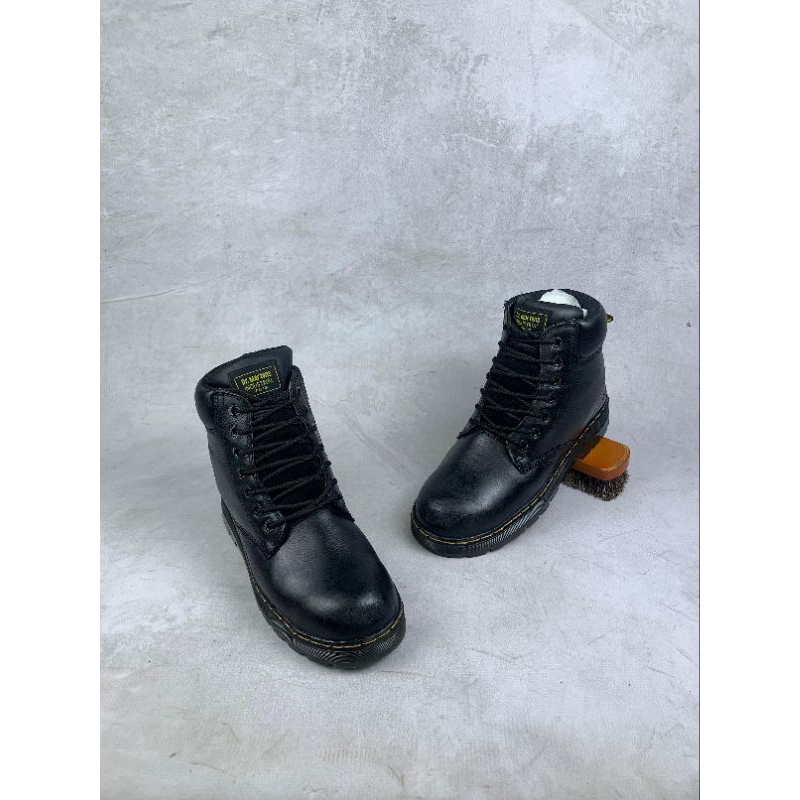 DrMartensIndustrial