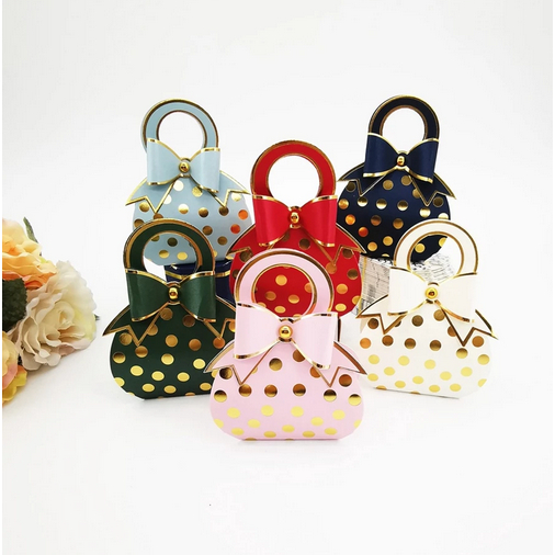 

KOTAK PERMEN KOTAK COKLAT KEMASAN KADO Kotak Hadiah MOTIF TAS PITA POLKADOT GOLD GIFT BOX MINGLE BOX TEA PAI SANGJIT WEDDING