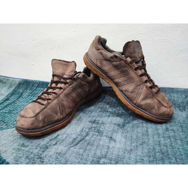 Sepatu Adidas Traxion Kulit