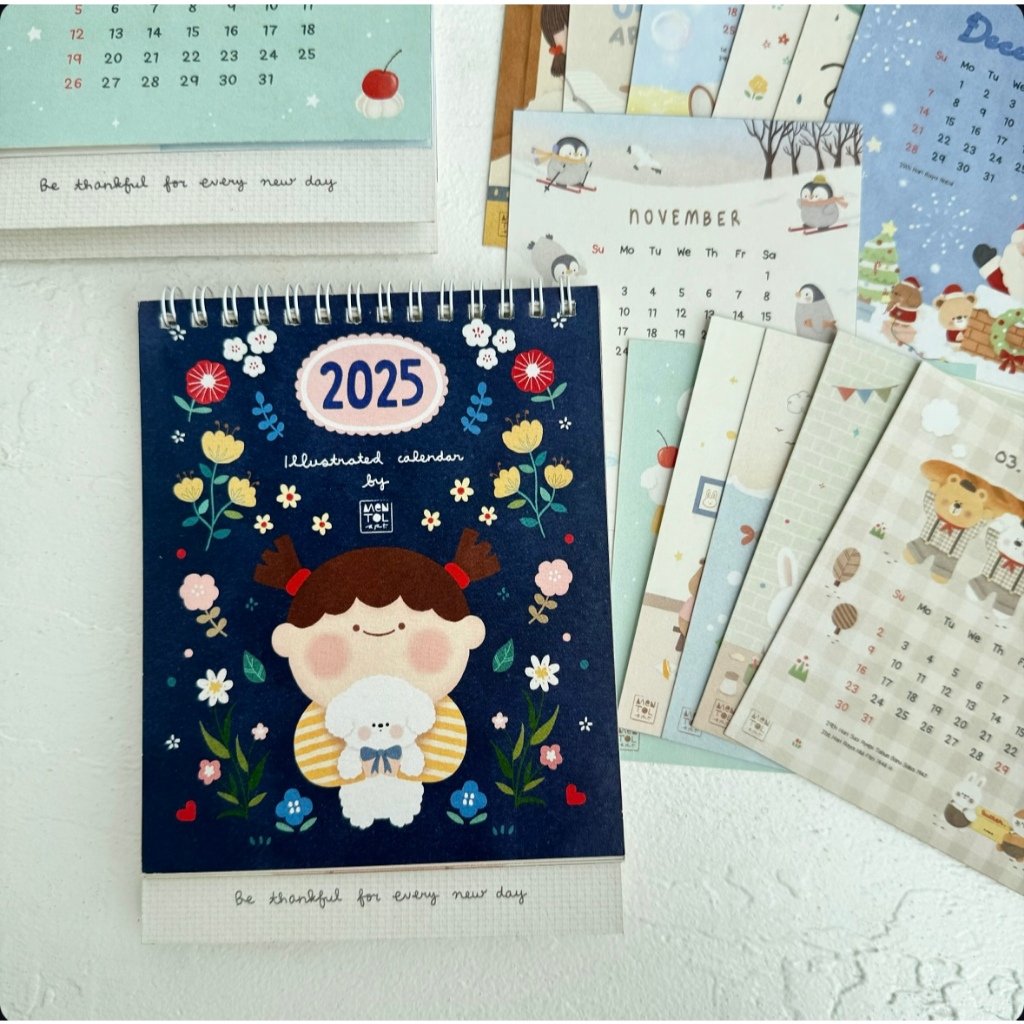 

[Artopia] Calendar Cute 2025 by MENTOL ART / Kalender Duduk Meja Cute 2025 / Kalender Standing Cute 2025