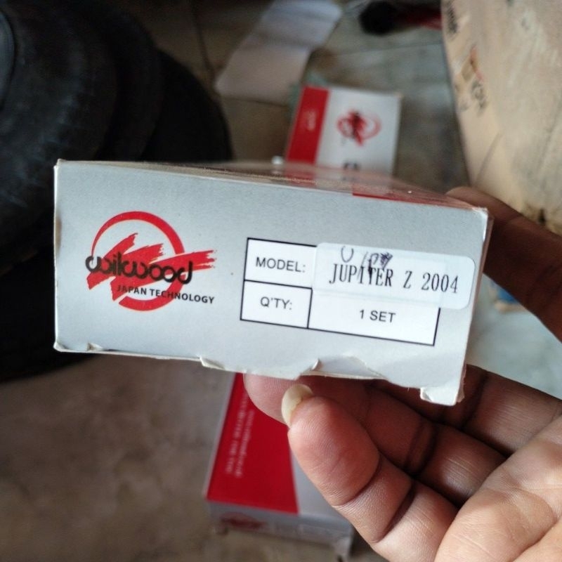 1set as skok, shock Yupiter z 2004, Vega R new