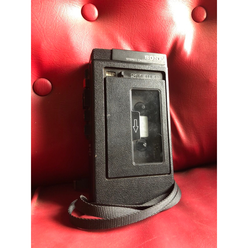 SONY TCS-300 WALKMAN CASSETTE RECORDER