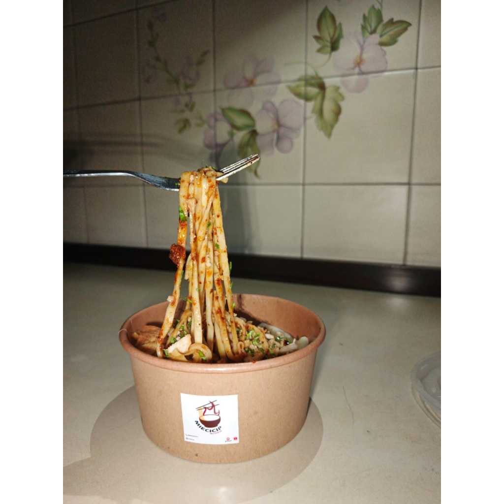 

MieCicip+MieChiliOil