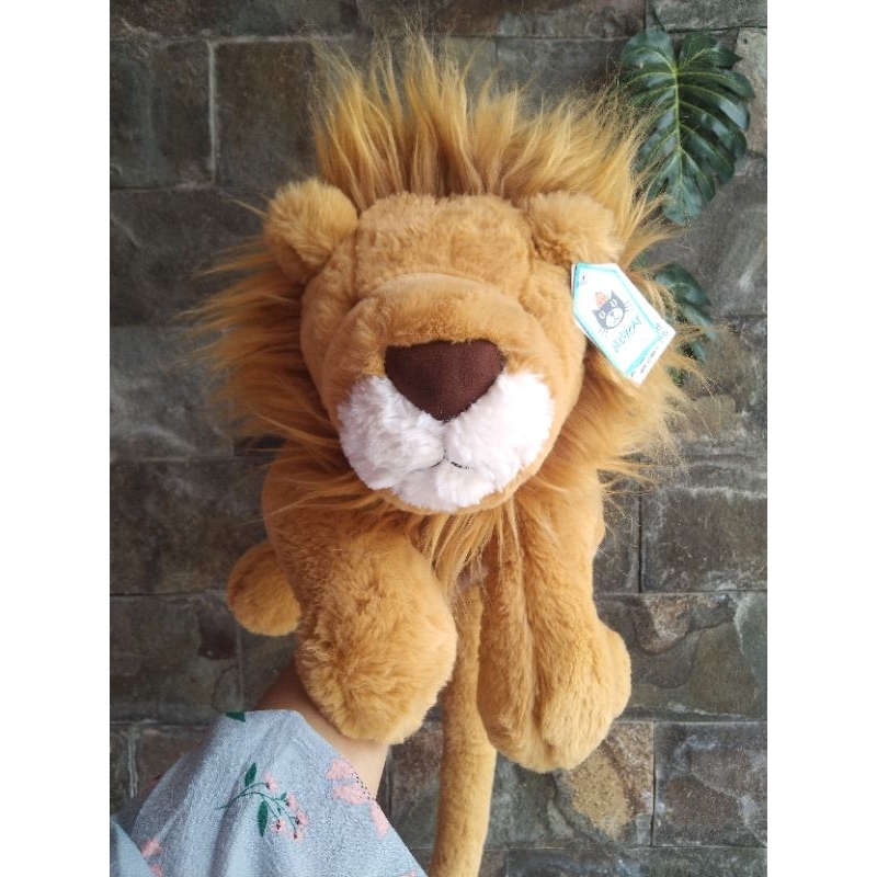 louie lion by jellycat (nwt)
