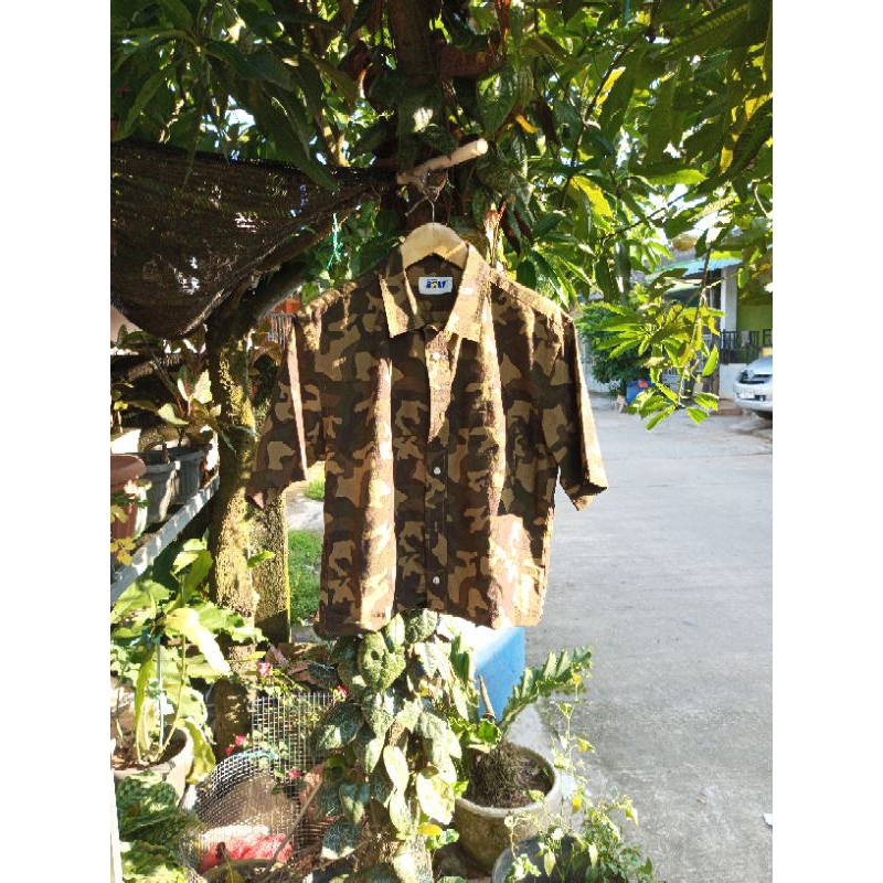 Kemeja Camo Boxy
