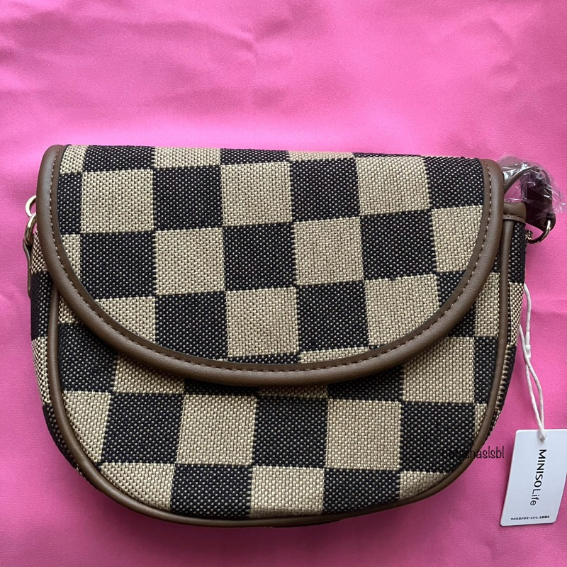Miniso Sling bag - tas selempang wanita motif kotak-kotak
