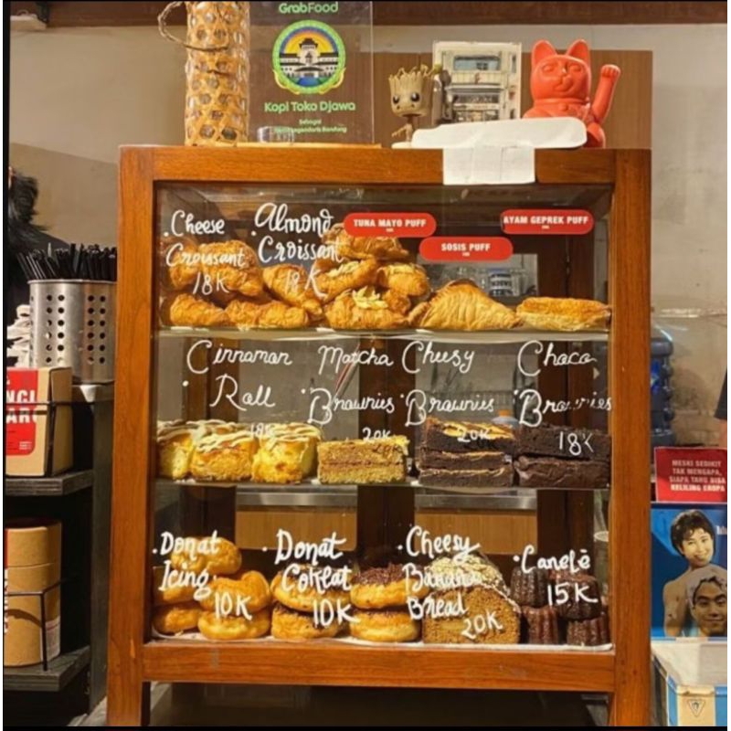 READY Etalase Custome Etalase kue Etalase Cafe Etalase Acrylic