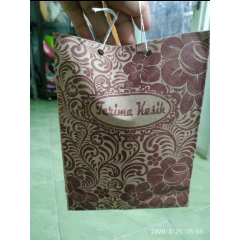 

100pcs paperbage batik kecil//tas souvenir hajatan //tas kado