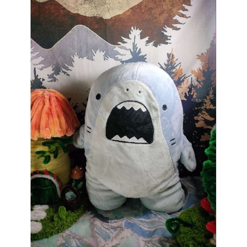 boneka ikan hiu samezu