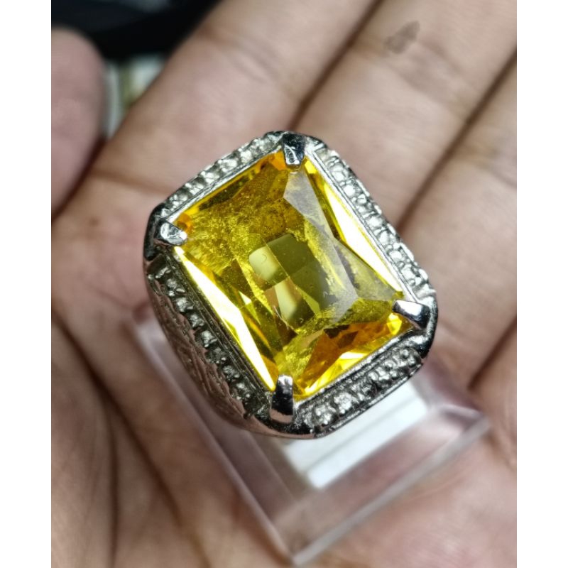yellow sapphire
