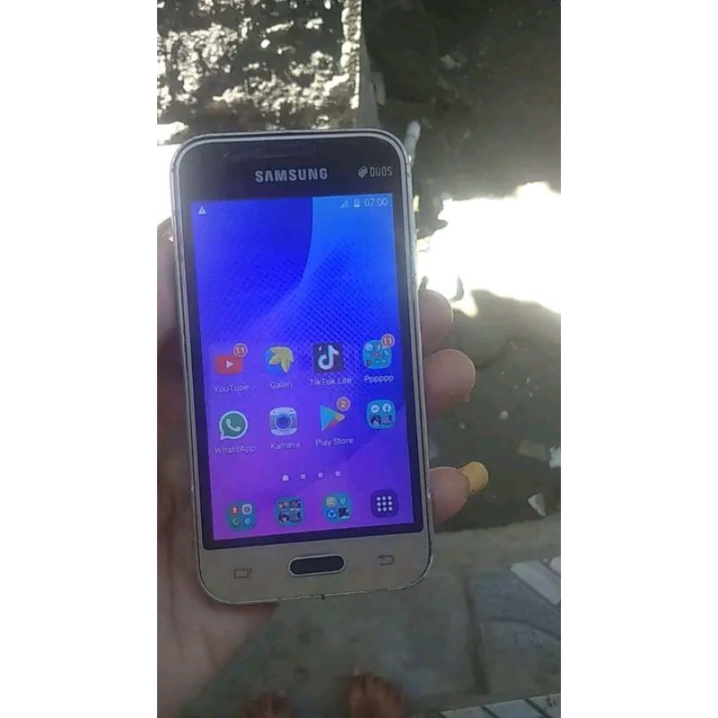 hp 100 ribuan jaringan 4 g Samsung galaxy J1 mini second normal siap pakai