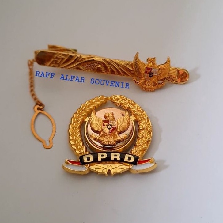 PIN DPRD DAN JEPIT DASI GARUDA  Penjepit dasi garuda dan pin dprd ART J6S5
