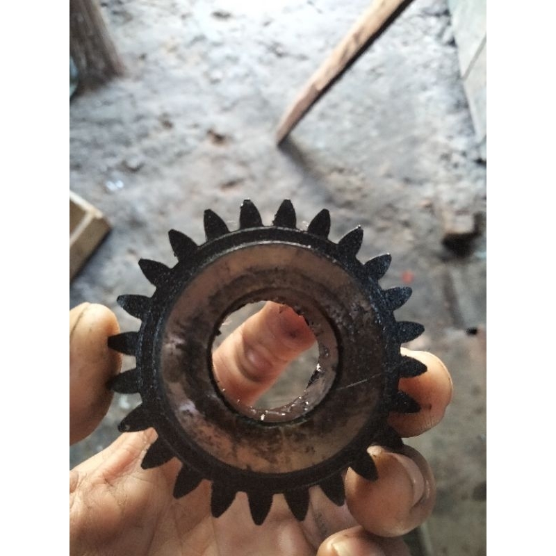 Gear pompa oli mesin Yamaha Vega ZR Jupiter z 1 original copotan