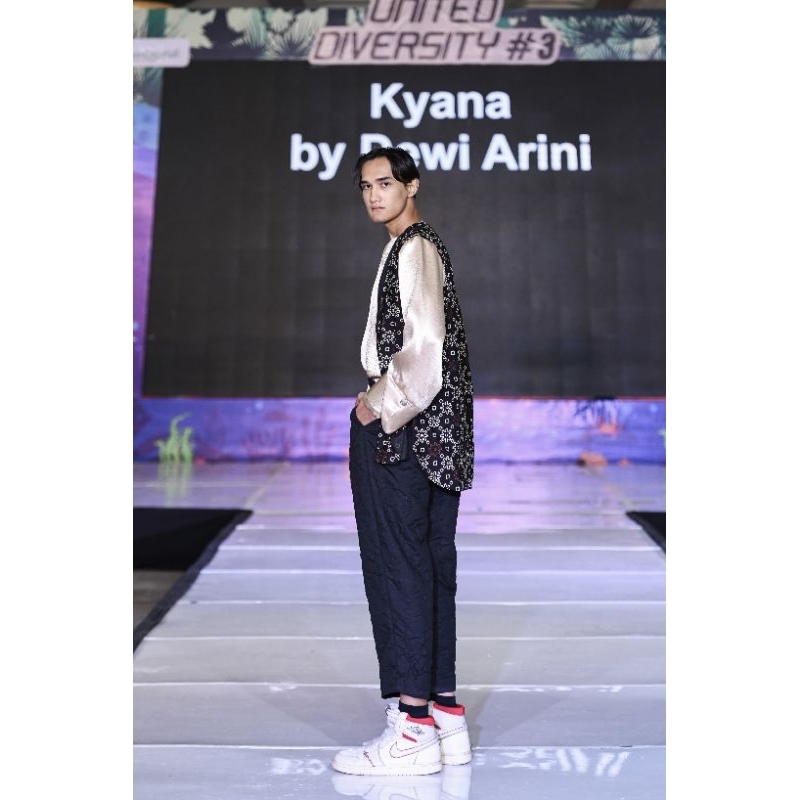 Set Inner Outer Batik Celana 7/8 Pria