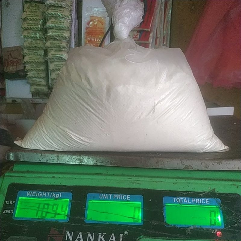 EXPIRED/KADALUWARSA Susu Bubuk Putih Merek Dancow 500gr- 1000gr