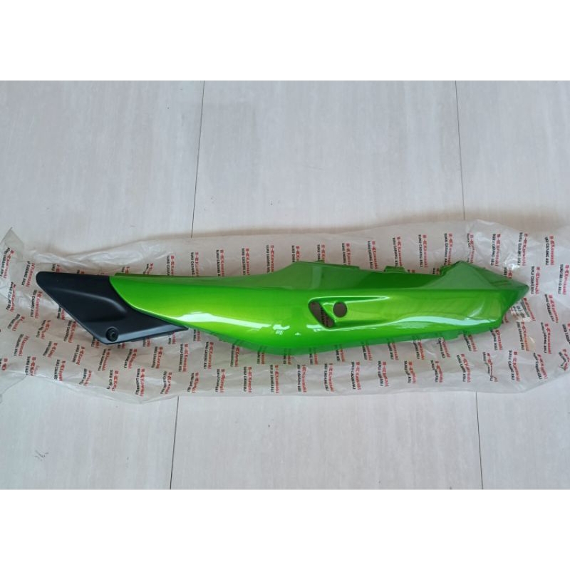 cover body belakang kiri ninja rr old hijau original nos