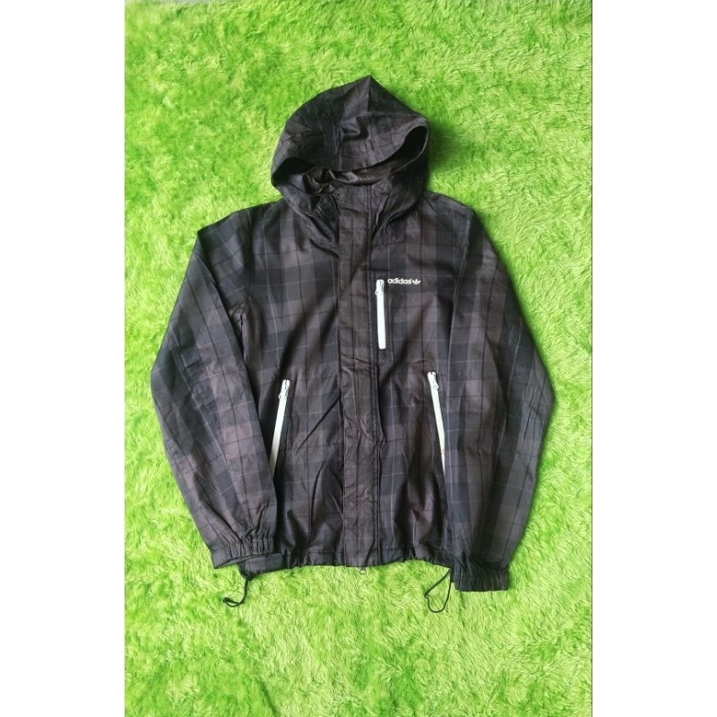 windbreaker adidas