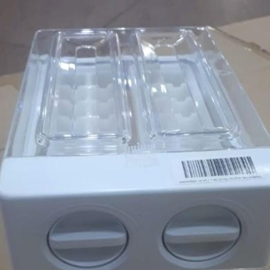 Ice Twist Maker Universal - Cetakan & Penampung Es Batu Kulkas