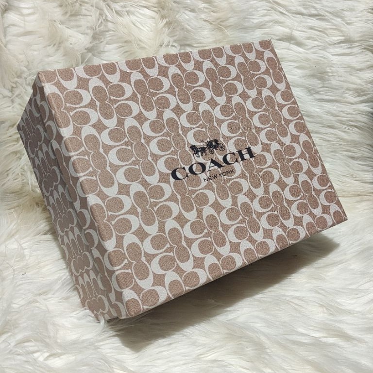 KODE K82F  READY  box tas logo coch  tas penyimpan tas  gif tas