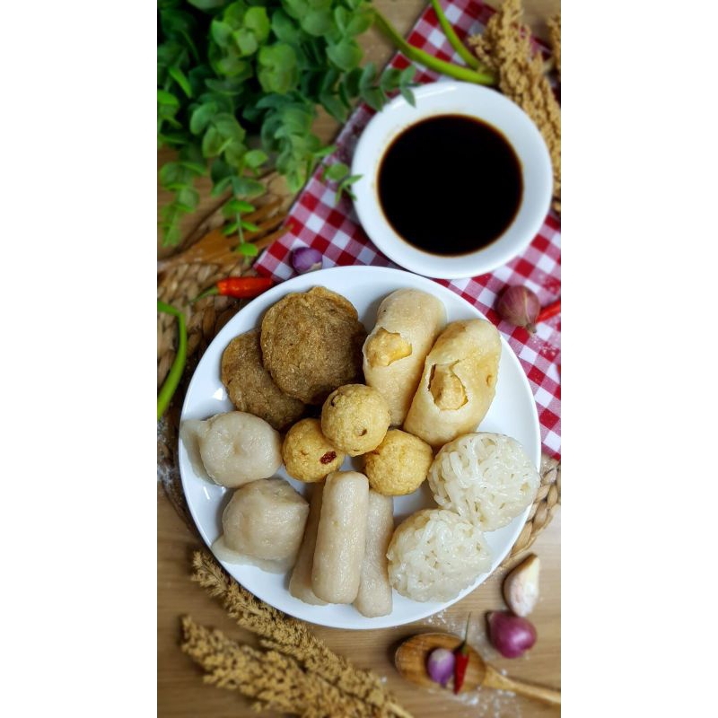 

Pempek campur vacum isi 10 pcs