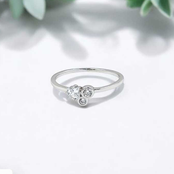 Xuping Cincin Mata 3 Cincin Kasual Wanita 2169