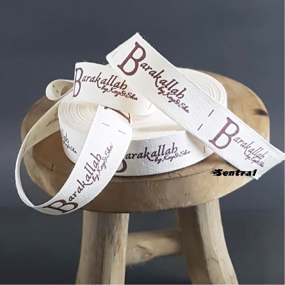 

Sentraljaya Label Baju / Label Hijab / Label Woven Damask Substitute 1500 pcs