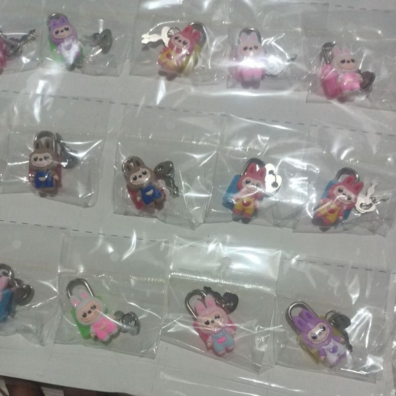 mainan gembok mini karakter